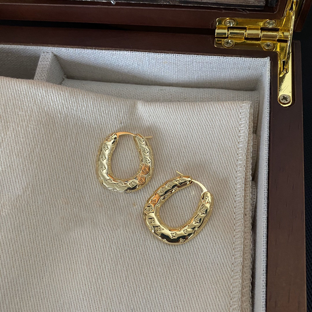 20style Fashion Designer Stud Earrings for Women Letter Jewelry Copper Crystal Diamond Female Brass Stainless Steel Accessories
20style Fashion Designer Stud Earrings for Women Letter Jewelry Copper Crystal Diamond Female Brass Stainless Steel Accessories