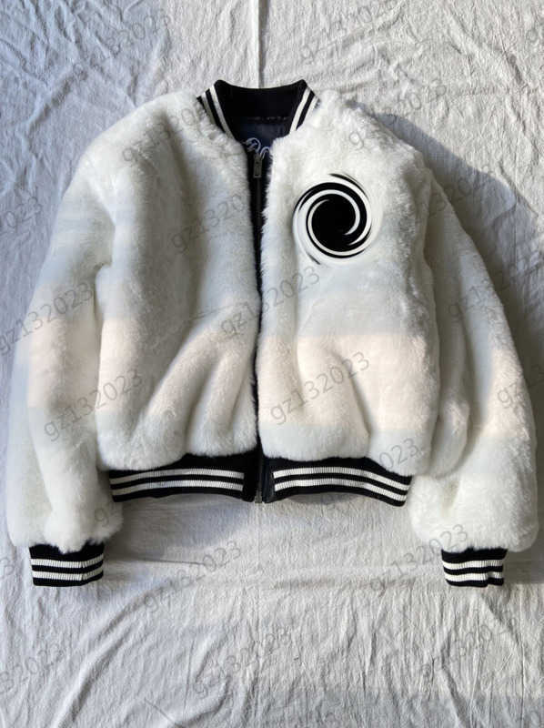 Women Jackets Chest Logo Print Fur One Thickened Plush Jackets Striped Border Zipper Opening Short Fashion Coat Autumn Winter Casual Womens Apparel 1970, 13
Women Jackets Chest Logo Print Fur One Thickened Plush Jackets Striped Border Zipper Opening Short Fashion Coat Autumn Winter Casual Womens Apparel 1970, 13