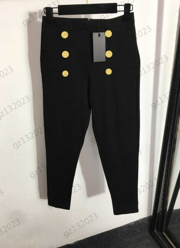 Women Pants Lion Head Double Row Button Decoration High-waisted Slim Pants Back Zipper Design Warm Joker Pants Fashion Designer Womens Apparel 1970
Women Pants Lion Head Double Row Button Decoration High-waisted Slim Pants Back Zipper Design Warm Joker Pants Fashion Designer Womens Apparel 1970