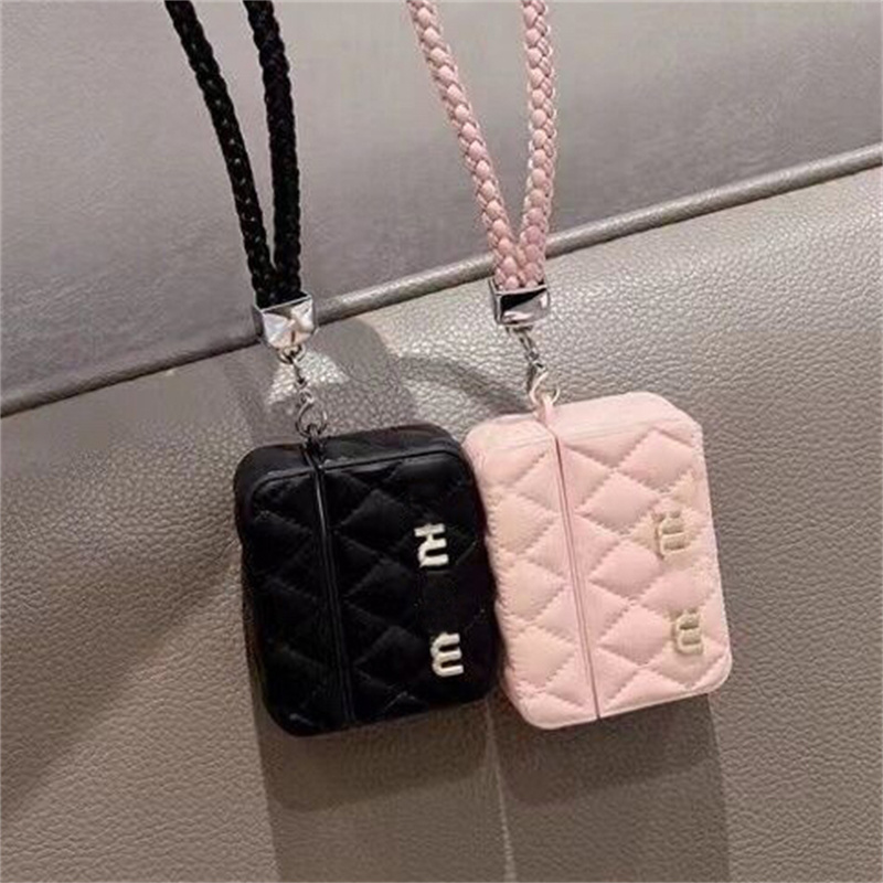 Luxurys Airpods Cases Headphone Wireless Cases With Letter Lambskin Leather Soft Bluetooth Headphone Case For Airpods 1 2 3 Pro
Luxurys Airpods Cases Headphone Wireless Cases With Letter Lambskin Leather Soft Bluetooth Headphone Case For Airpods 1 2 3 Pro