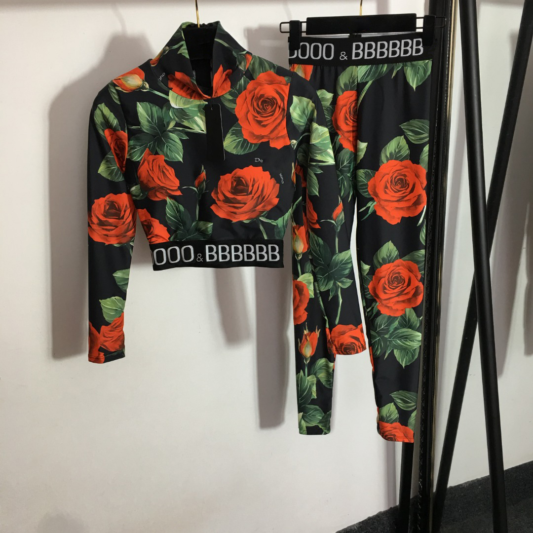 Rose Print Swimwear Letter Print Tops Womens Elastic Trousers Long Sleeve T Shirt Sports Pants Two Piece, Pls contact me real pic
Rose Print Swimwear Letter Print Tops Womens Elastic Trousers Long Sleeve T Shirt Sports Pants Two Piece, Pls contact me real pic