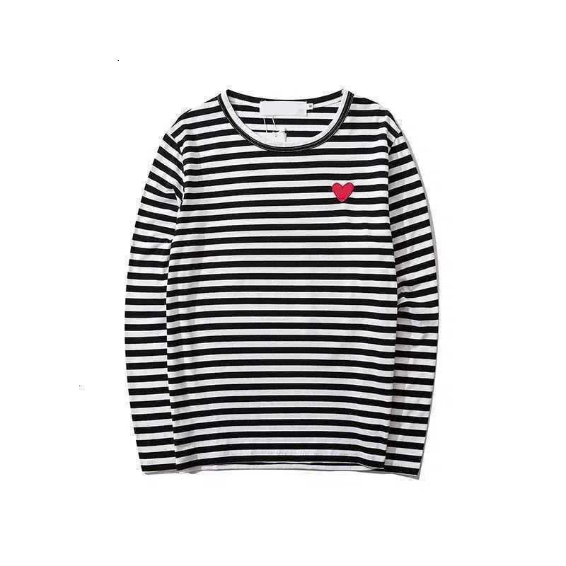 Men's Hoodies Sweatshirts 22s Designer Play Commes Jumpers Des Garcons Letter Embroidery Long Sleeve Pullover Women Red Heart Loose Sweater Clothing fga, Supplement (not shipped separately)
Men's Hoodies Sweatshirts 22s Designer Play Commes Jumpers Des Garcons Letter Embroidery Long Sleeve Pullover Women Red Heart Loose Sweater Clothing fga, Supplement (not shipped separately)