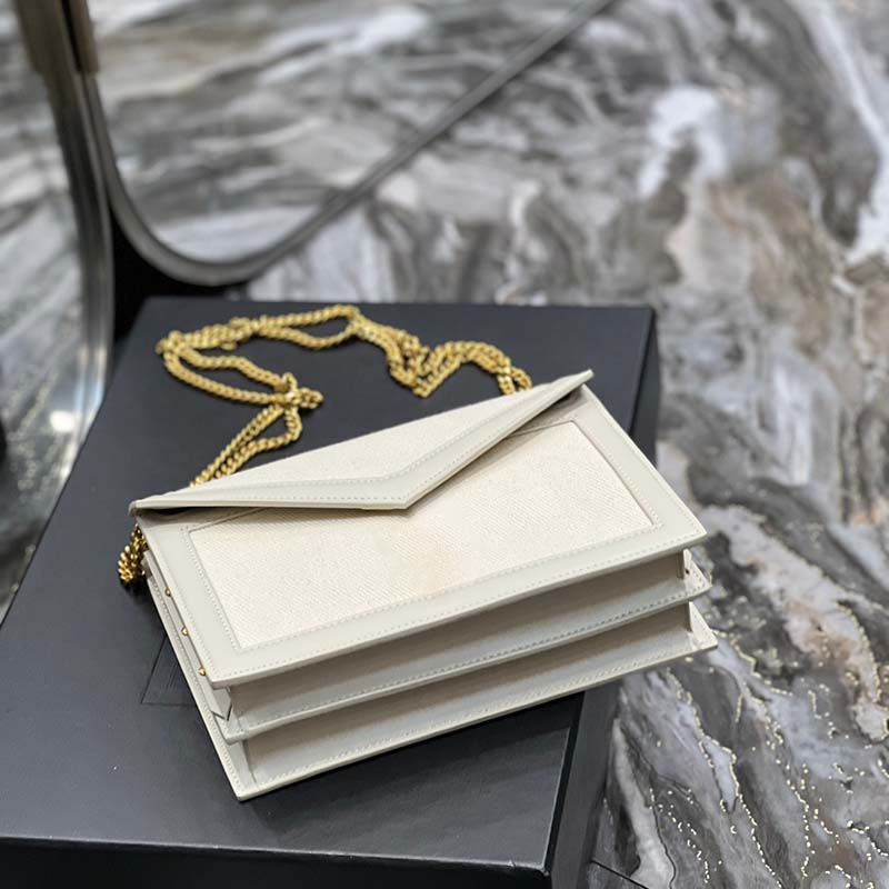 Embossed flower handbag women chain handbags clutch men crossbody bags sacoche lady envelope satchel chains purse luxury handbag puffy messenger, Beige
Embossed flower handbag women chain handbags clutch men crossbody bags sacoche lady envelope satchel chains purse luxury handbag puffy messenger, Beige