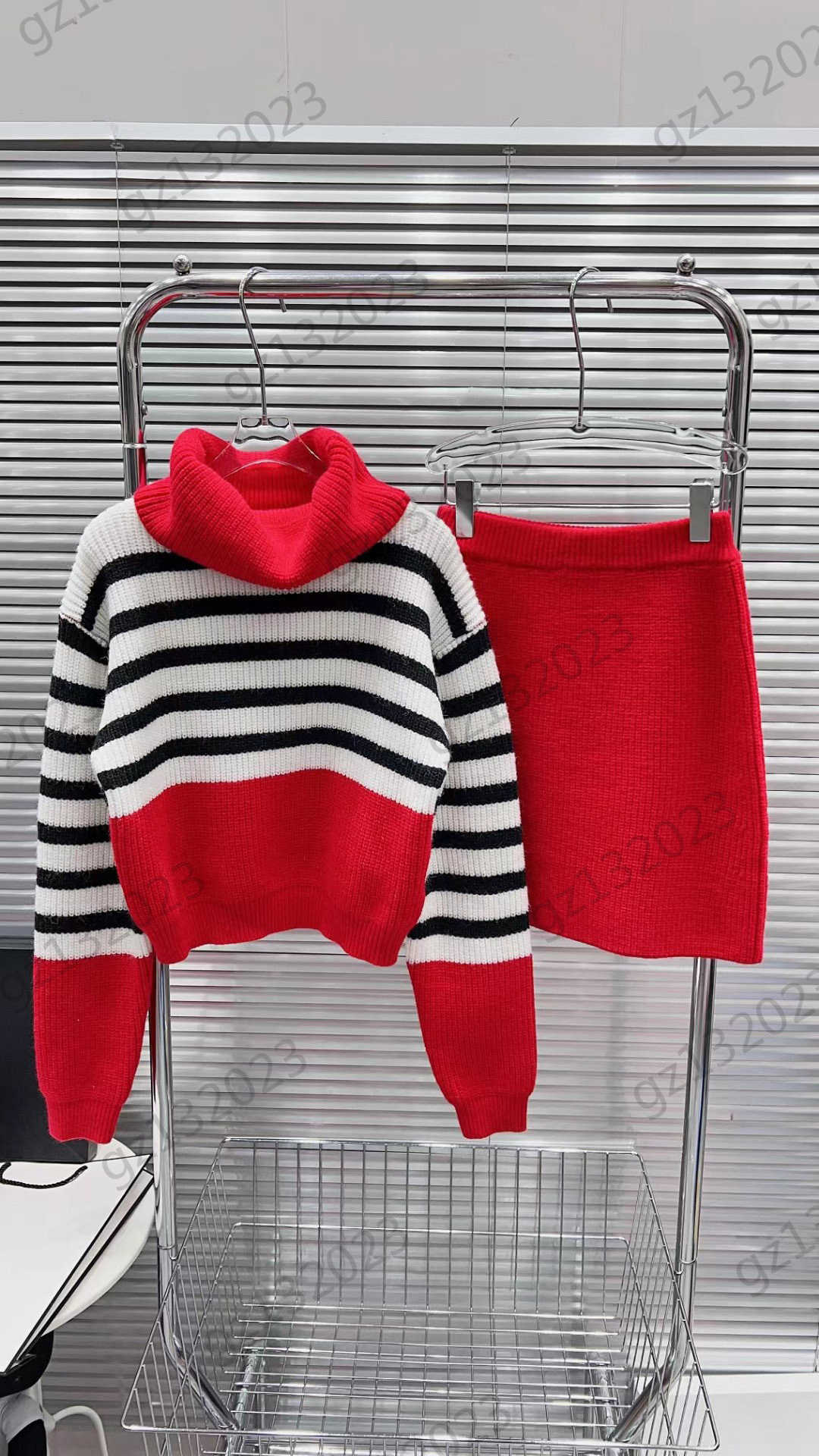 Women Two Piece Dresses Contrasting Colors Striped High Collar Warm Short Knitted Sweater Elastic Waist Slim Bag Hip Skirt Womens Clothing, 10
Women Two Piece Dresses Contrasting Colors Striped High Collar Warm Short Knitted Sweater Elastic Waist Slim Bag Hip Skirt Womens Clothing, 10