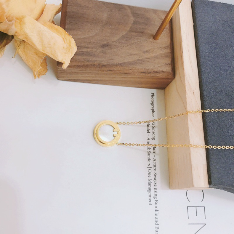 Women Necklaces Choker Chains 18K Gold Plated Stainless Steel Designer Letter Necklaces Pendant Statement Fashion Wedding Jewelry Accessories X297
Women Necklaces Choker Chains 18K Gold Plated Stainless Steel Designer Letter Necklaces Pendant Statement Fashion Wedding Jewelry Accessories X297