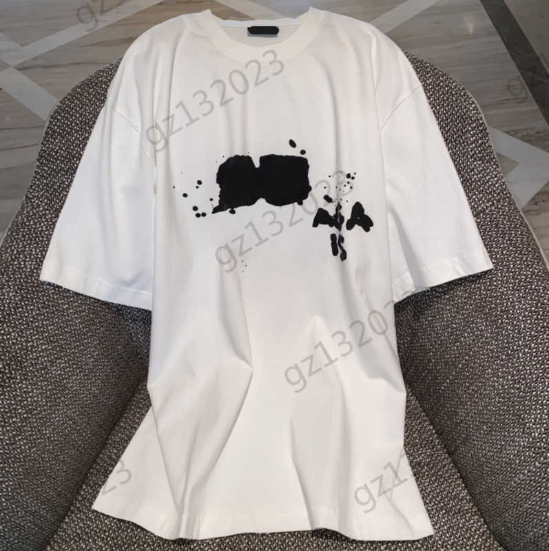 Womens Clothes T-shirts Designer Top Splash Letter Printing Crewneck Pullover T-shirt Loose Silhouette Fashion Slim Shirt Women Apparel 3 Colors 1970
Womens Clothes T-shirts Designer Top Splash Letter Printing Crewneck Pullover T-shirt Loose Silhouette Fashion Slim Shirt Women Apparel 3 Colors 1970
