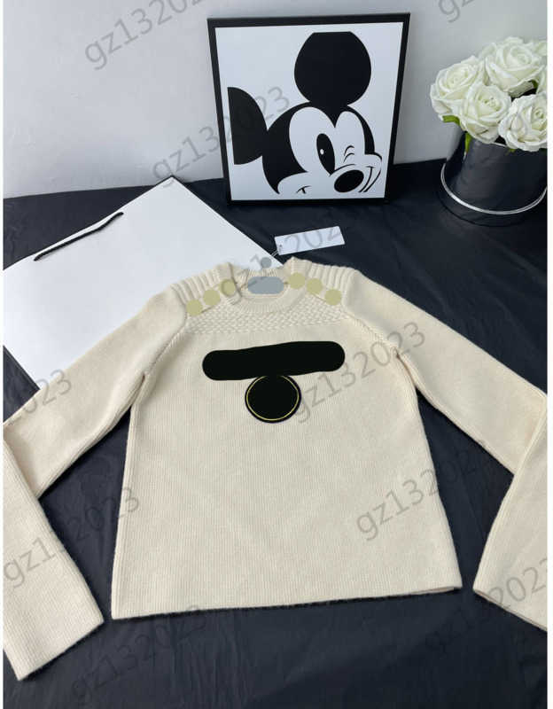 Womens Sweaters Color Contrast Embroidery Logo Crewneck Pullover Knitted Sweater Designer Long Sleeve Warm Knitwear Fashion Brand Women Clothing 1970
Womens Sweaters Color Contrast Embroidery Logo Crewneck Pullover Knitted Sweater Designer Long Sleeve Warm Knitwear Fashion Brand Women Clothing 1970