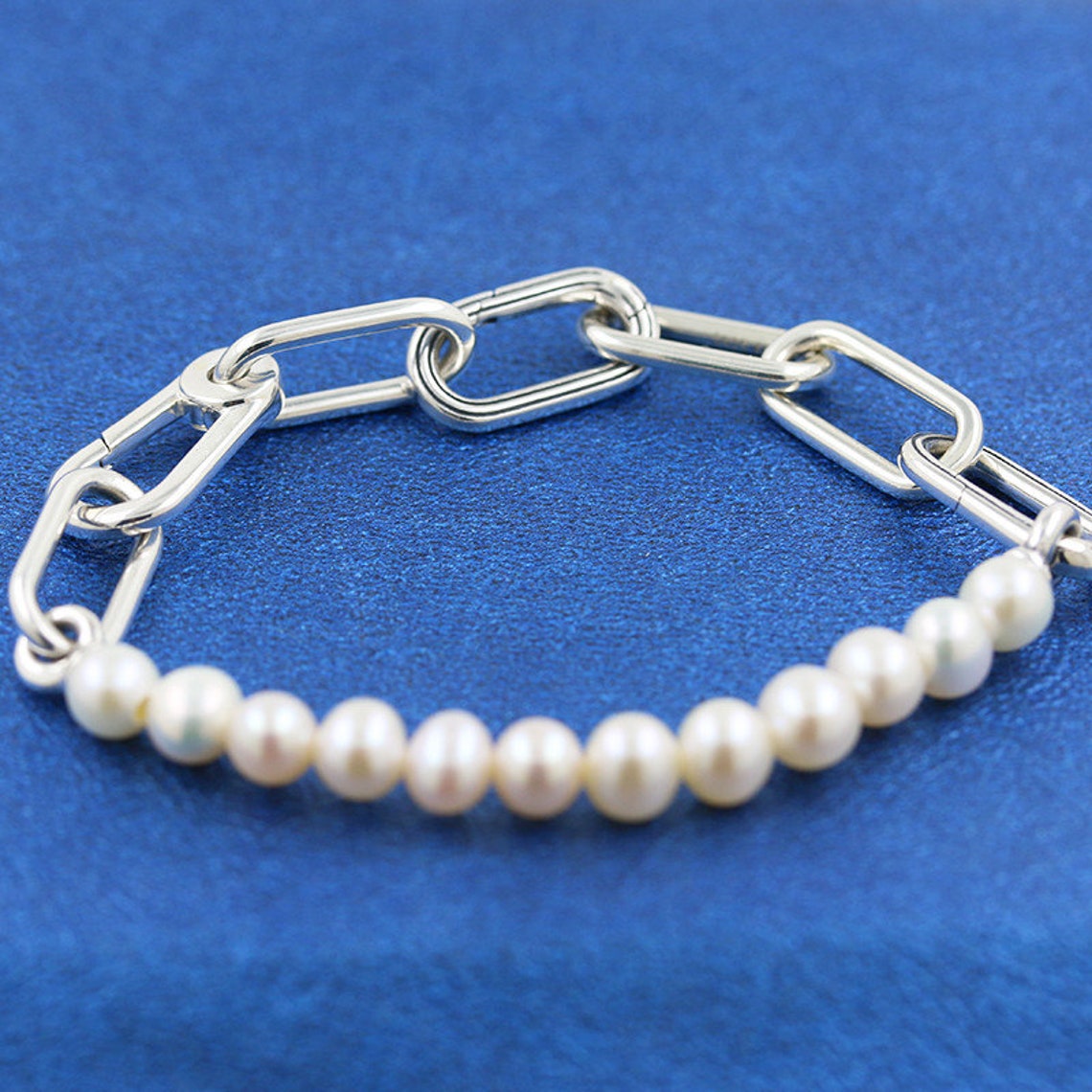 925 Sterling Silver ME Treated Freshwater Cultured Pearl Bracelet Fits For European Pandora Charms and Beads
925 Sterling Silver ME Treated Freshwater Cultured Pearl Bracelet Fits For European Pandora Charms and Beads