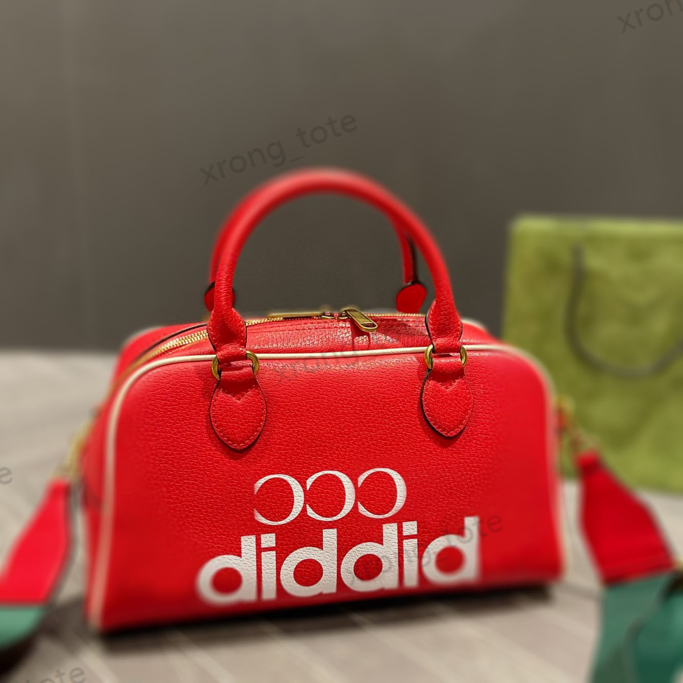 Travelling Bowling Bags Luxury Duffle Bag Crossbody Bags Designer G A Trefoil Handbag Shoulder Mens Women Handbags, G2 with correct letter
Travelling Bowling Bags Luxury Duffle Bag Crossbody Bags Designer G A Trefoil Handbag Shoulder Mens Women Handbags, G2 with correct letter