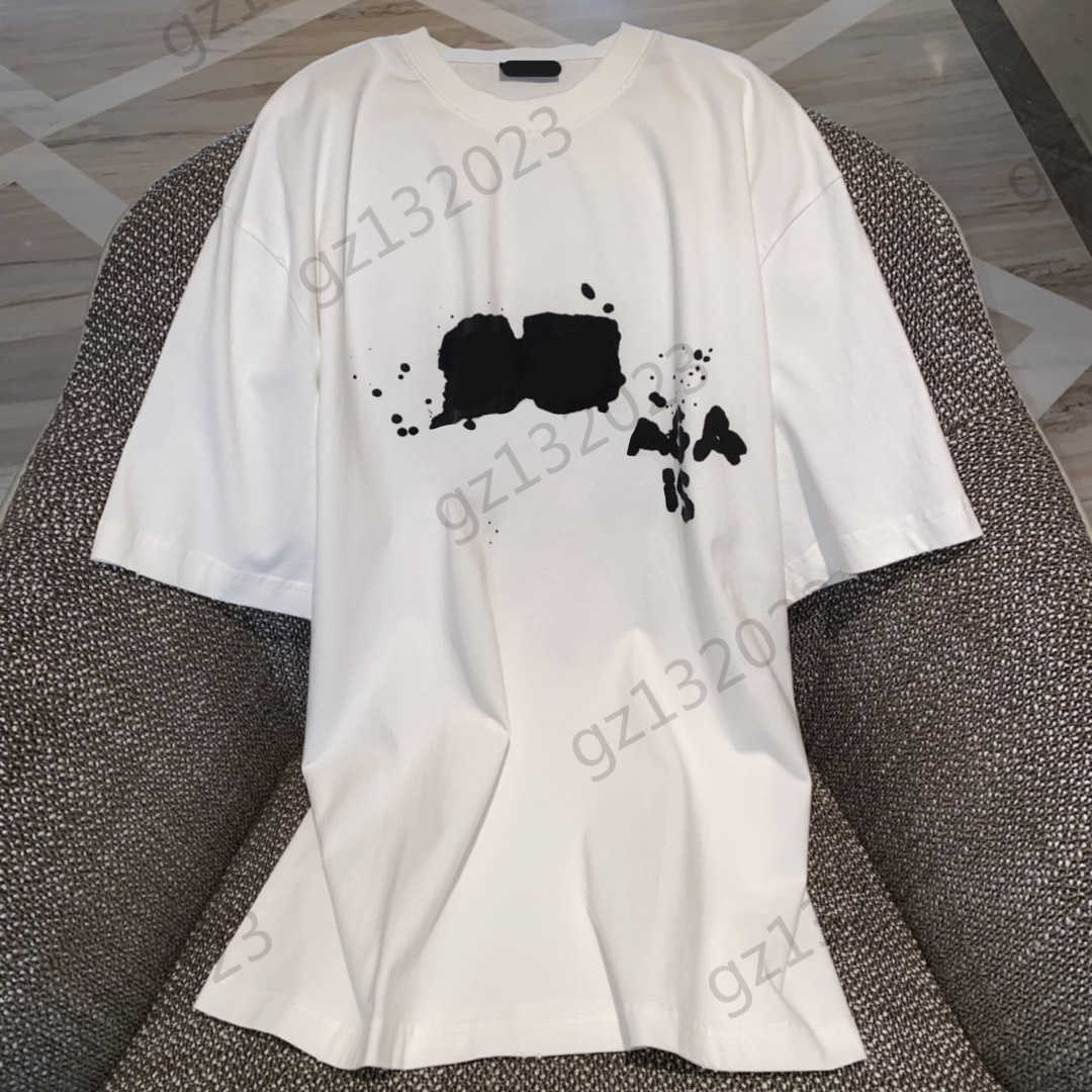 Womens Clothes T-shirts Designer Top Splash Letter Printing Crewneck Pullover T-shirt Loose Silhouette Fashion Slim Shirt Women Apparel 3 Colors
Womens Clothes T-shirts Designer Top Splash Letter Printing Crewneck Pullover T-shirt Loose Silhouette Fashion Slim Shirt Women Apparel 3 Colors
