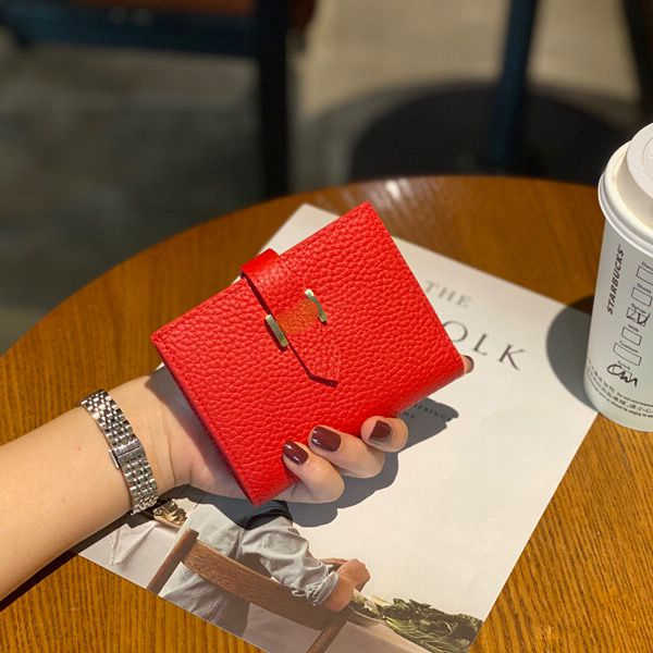 Designer Brand Wallets Card Bag 23 New Men's and Women's Universal Fashion Texture Purse a Variety of Fashion Color Purses Gift Box Packaging Factory Direct Sale, Big red
Designer Brand Wallets Card Bag 23 New Men's and Women's Universal Fashion Texture Purse a Variety of Fashion Color Purses Gift Box Packaging Factory Direct Sale, Big red