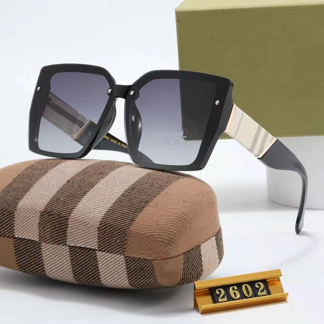luxury Designer sunglasses UV resistant Fashion Sunglass men women Designers square sun glass Casual Versatile eyeglasses with box
luxury Designer sunglasses UV resistant Fashion Sunglass men women Designers square sun glass Casual Versatile eyeglasses with box