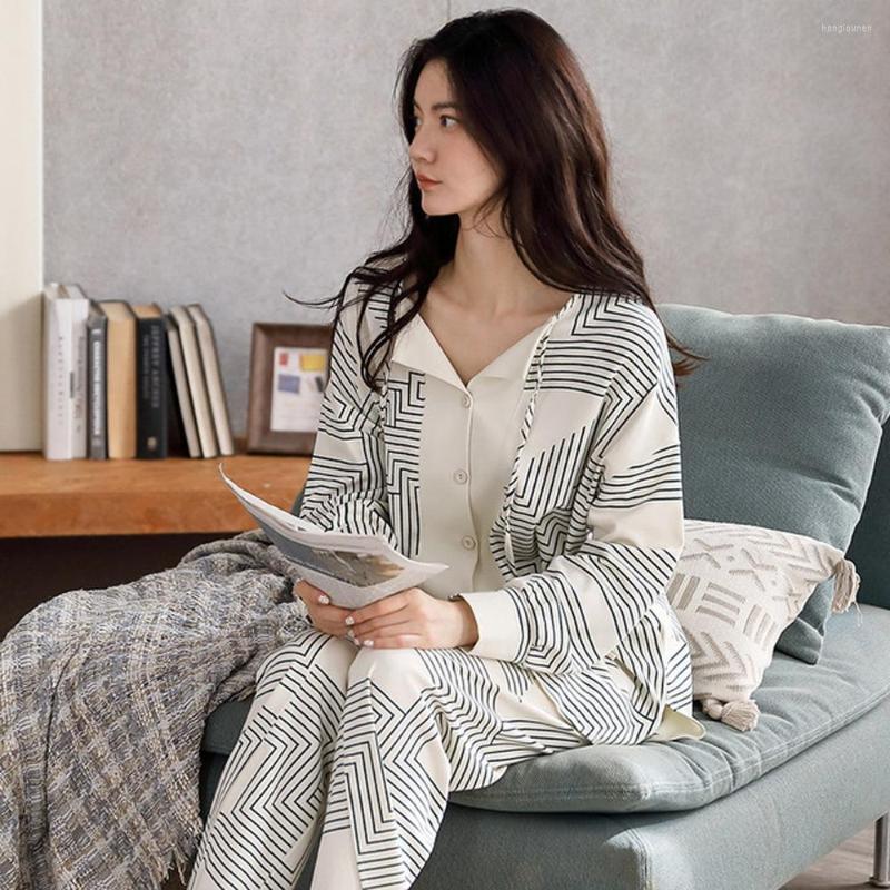 Home Clothing Cotton Autumn Women's Pajamas Set Bohemian Stripes Print Sleepwear V Neck Homewear Nightwear Pyjamas Female 2022
Home Clothing Cotton Autumn Women's Pajamas Set Bohemian Stripes Print Sleepwear V Neck Homewear Nightwear Pyjamas Female 2022