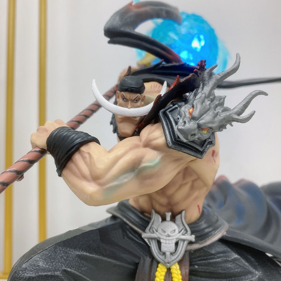Novelty Games One Piece White Beard 30cm Large Figure Edward Newgate Edward Pirates Action Pvc Scultures With Light Collection Team Model