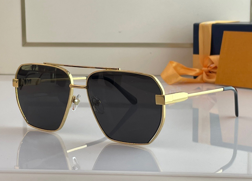 Fashion trendy designer Z1834 mens sunglasses classic vintage metal square shape sun glasses summer simple versatile style top quality UV Protection come with case