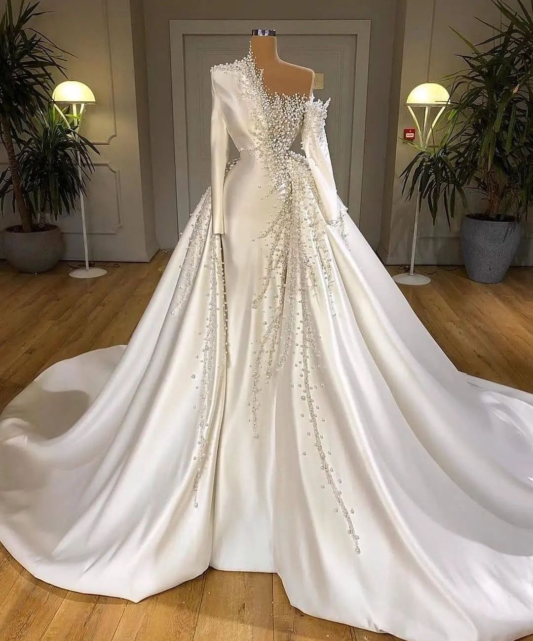 Exquisite Mermaid Dresses Long Satin Appliqued Pearls Beaded Sweep Detachable Train Boho Elegant Wedding Dress Bridal Gowns Sleeves abiti da sposa