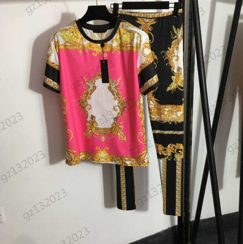Womens Tracksuit Gold Logo Printed Crew Neck Pullover Short Sleeve T-shirt High-waisted Tight Yoga Pants Casual Sports Style Women Clothing 1970
Womens Tracksuit Gold Logo Printed Crew Neck Pullover Short Sleeve T-shirt High-waisted Tight Yoga Pants Casual Sports Style Women Clothing 1970