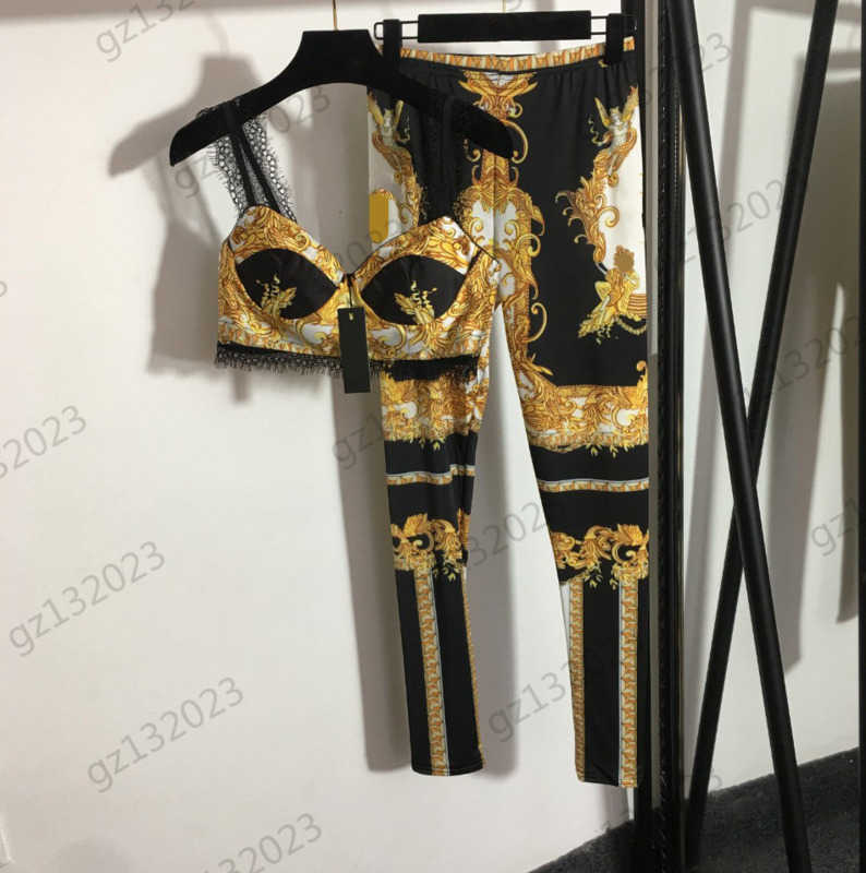Womens Tracksuit Vintage Print Lace Back Zipper Design Suspender Strapless Top Elastic-waist Tight Elastic Leggings Luxury Brand Women Clothing 1970
Womens Tracksuit Vintage Print Lace Back Zipper Design Suspender Strapless Top Elastic-waist Tight Elastic Leggings Luxury Brand Women Clothing 1970