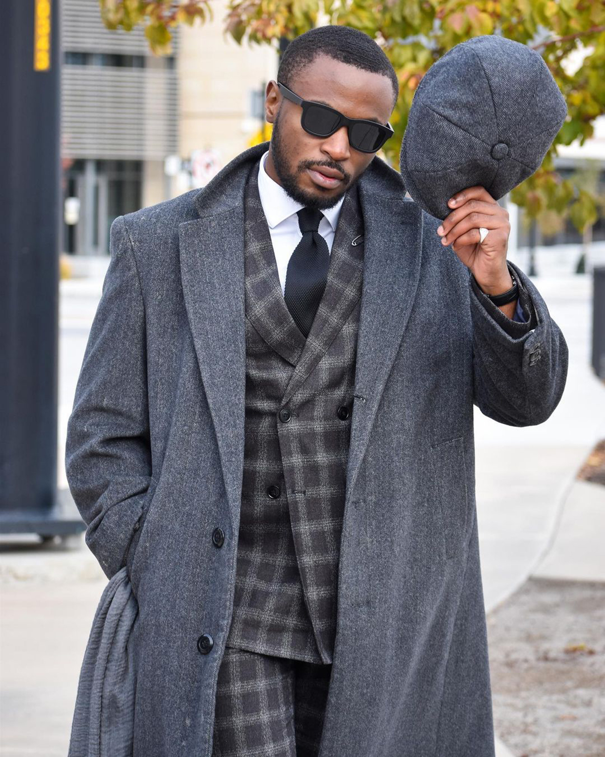 One Piece Handsome Wedding Tuxedos Men Suit Long Woolen Casual Coat Two Outer Pockets Modern Customized Business Suit Back Vent Loose Autumn Winter