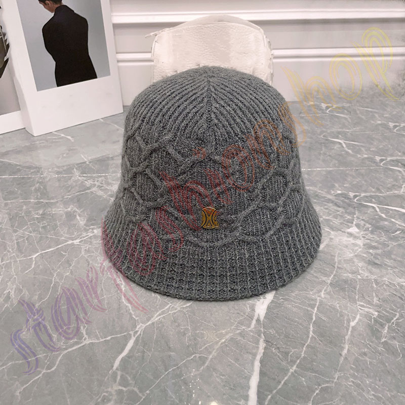 The New Fluffy Knitted Fisherman Hat Is Suitable For Both Men and Women Luxury Designer's Men's Is Fashionable In Winter, Brown
The New Fluffy Knitted Fisherman Hat Is Suitable For Both Men and Women Luxury Designer's Men's Is Fashionable In Winter, Brown