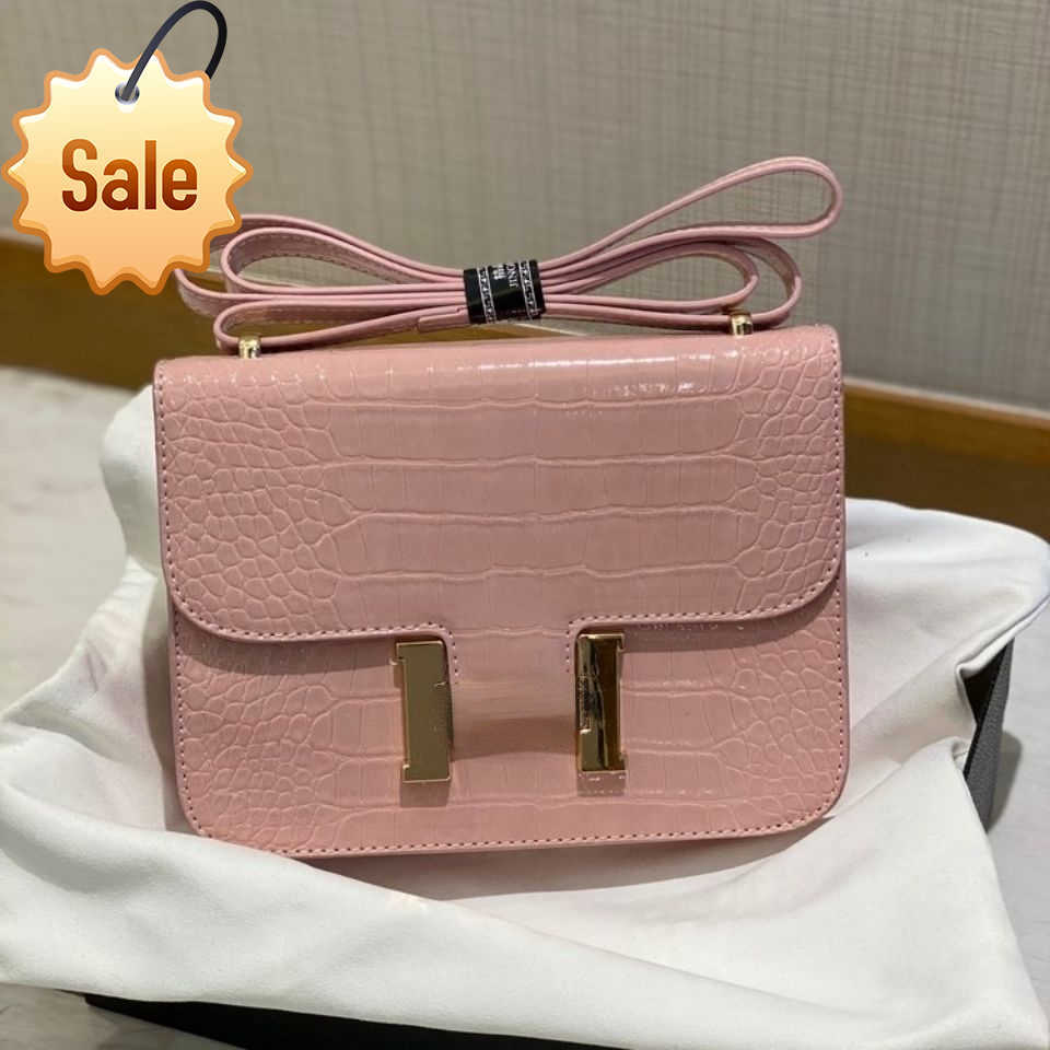 Luxury Designer Shoulder Bags Crossbody Bag 2023 New Women's Fashion Texture Leather Portable Multifunctional Small Square Bag Factory Direct Sales, Blue
Luxury Designer Shoulder Bags Crossbody Bag 2023 New Women's Fashion Texture Leather Portable Multifunctional Small Square Bag Factory Direct Sales, Blue