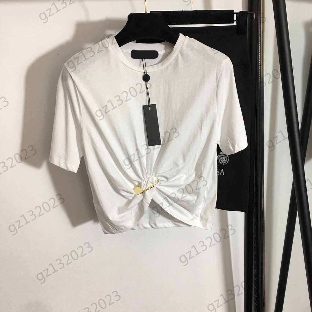 Womens Tracksuit Solid Color Short Sleeve Bare Waist T-shirt Long Sleeve Shirt Contrast Color Logo Print Elastic Waist Knee-Length Shorts Women Clothing
Womens Tracksuit Solid Color Short Sleeve Bare Waist T-shirt Long Sleeve Shirt Contrast Color Logo Print Elastic Waist Knee-Length Shorts Women Clothing