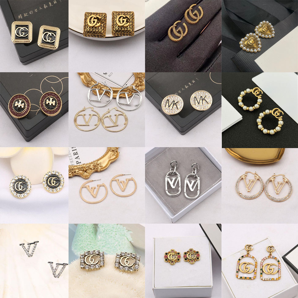 Lots Style Random Send Designers Letters Stud Women Luxury Brand Earring Crystal Rhinestone Pearl 18K Gold Plated 925 Silver Wedding Party Jewerlry
Lots Style Random Send Designers Letters Stud Women Luxury Brand Earring Crystal Rhinestone Pearl 18K Gold Plated 925 Silver Wedding Party Jewerlry