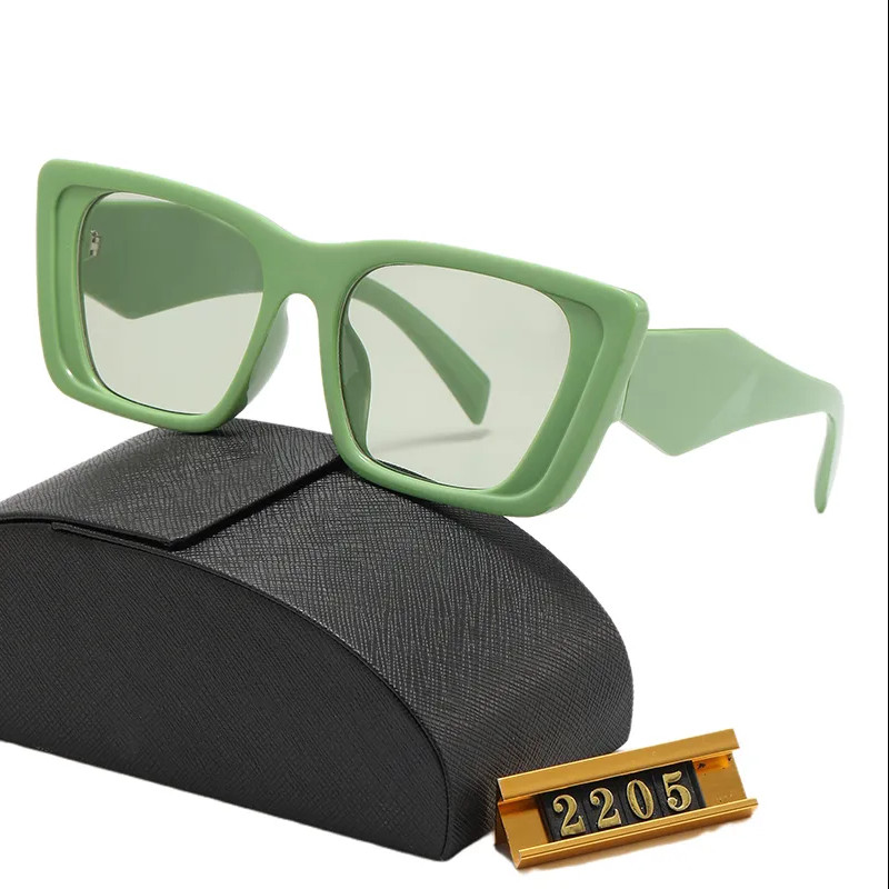 Black frame sunglasses net red same mens and women multiple styles classic glasses Driving sport shading Factory wholesale designer sunglasses original eyeglass
Black frame sunglasses net red same mens and women multiple styles classic glasses Driving sport shading Factory wholesale designer sunglasses original eyeglass