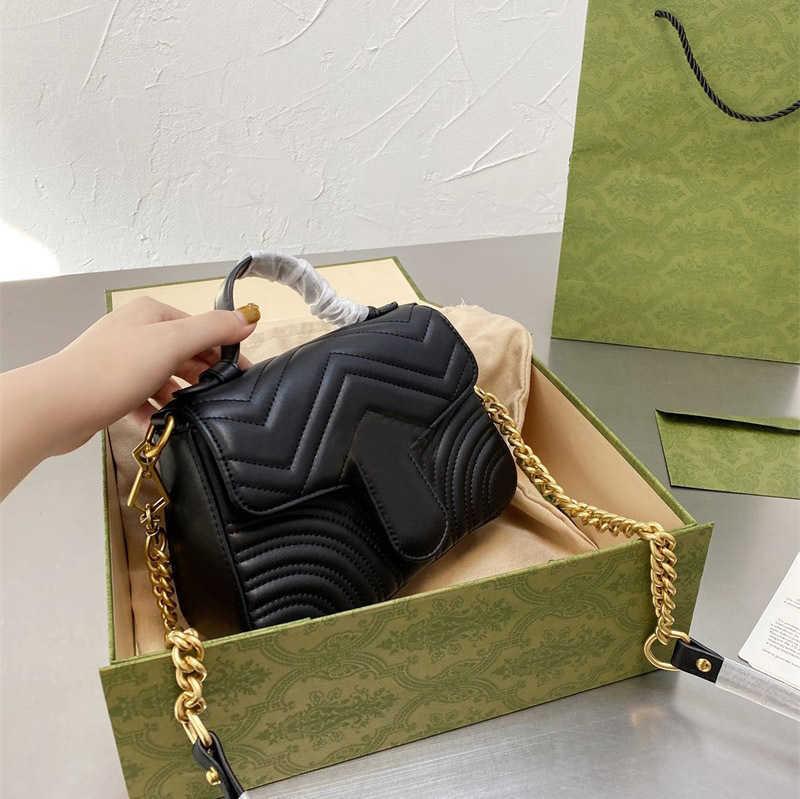 3A Designer Women bag Fashion Handbags CrossBody black Shoulder Bags 26CM Lady Cross Body Clutch Classic Casual Large Capacity Handbag, Red
3A Designer Women bag Fashion Handbags CrossBody black Shoulder Bags 26CM Lady Cross Body Clutch Classic Casual Large Capacity Handbag, Red