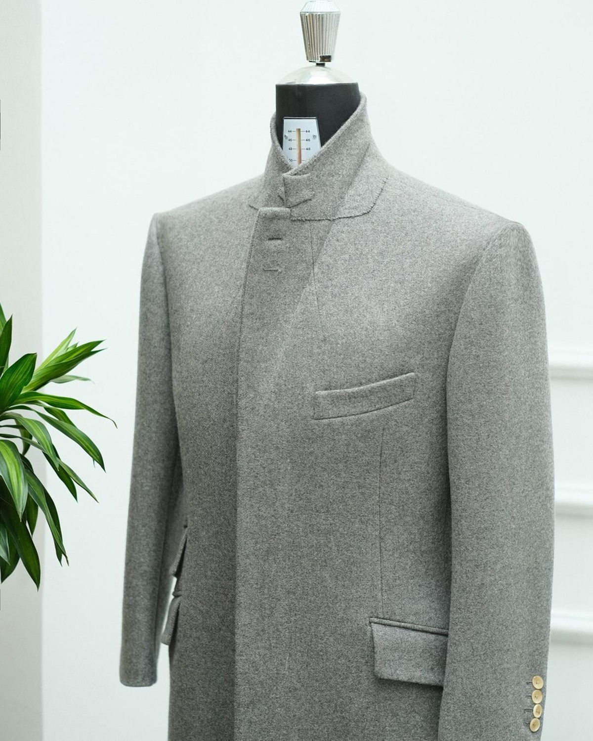 One Piece Handsome Wedding Tuxedos Men Suit Woolen Coat Four Outer Pockets Modern Formal Customized Business Suit Back Vent Hidden Button Casual Autum