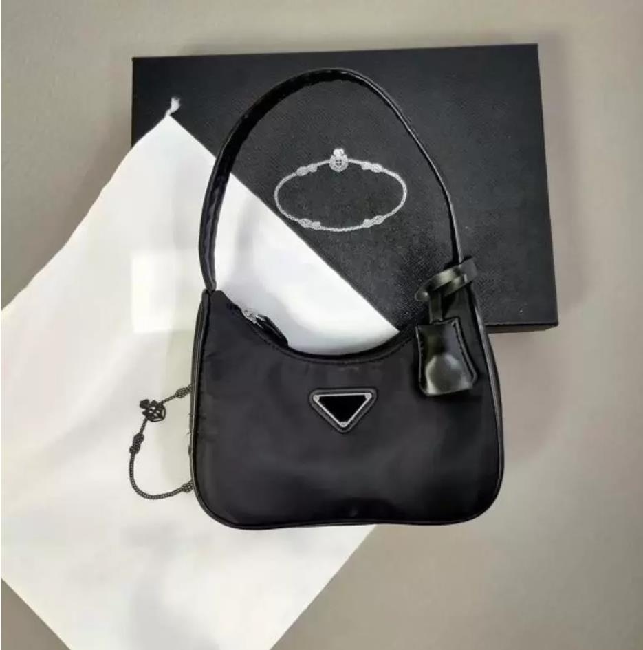 Top Underarm Clutch bag Nylon leather Shoulder bags Women Crossbody messenger Handbag Evening Totes purse wholesale, Black
Top Underarm Clutch bag Nylon leather Shoulder bags Women Crossbody messenger Handbag Evening Totes purse wholesale, Black