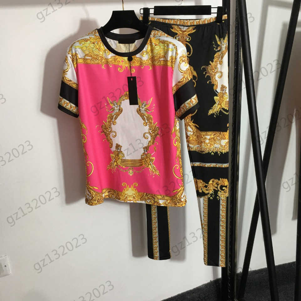 Womens Tracksuit Gold Logo Printed Crew Neck Pullover Short Sleeve T-shirt High-waisted Tight Yoga Pants Casual Sports Style Women Clothing
Womens Tracksuit Gold Logo Printed Crew Neck Pullover Short Sleeve T-shirt High-waisted Tight Yoga Pants Casual Sports Style Women Clothing