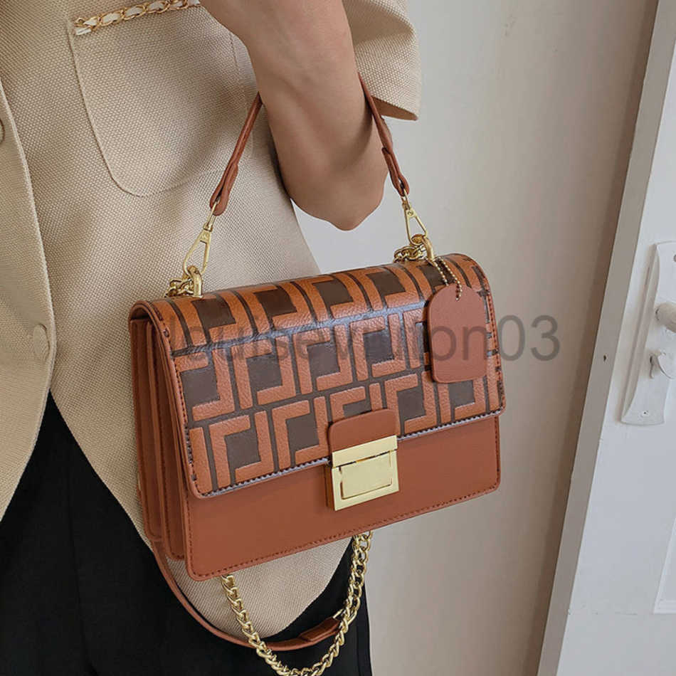 Designer Fend Bag Tote Shoulder Handbag Fashion Luxurious Messenger Womans Lovers New Chain Embossed Leather Ff Makeup Bag, Black
Designer Fend Bag Tote Shoulder Handbag Fashion Luxurious Messenger Womans Lovers New Chain Embossed Leather Ff Makeup Bag, Black