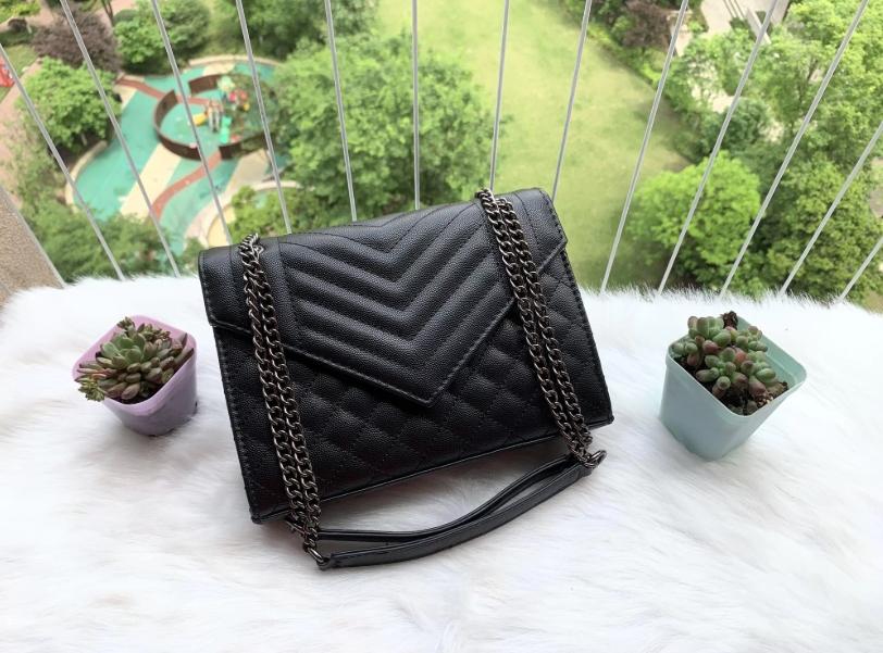 2023 High Qulity Woman Bag Handbag Purse Genuine Leather High Quality Women Messenger Cross Body Chain Clutch Shoulder Bags Wallet Free Delivery, Red
2023 High Qulity Woman Bag Handbag Purse Genuine Leather High Quality Women Messenger Cross Body Chain Clutch Shoulder Bags Wallet Free Delivery, Red