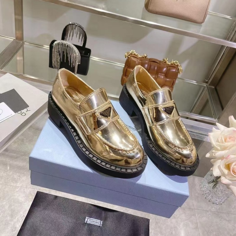 and Fashion accessories shoes Sports shoe designer Casual gold flat calf leather vintage platform Sport machine driven dance running women's, Empty box
and Fashion accessories shoes Sports shoe designer Casual gold flat calf leather vintage platform Sport machine driven dance running women's, Empty box