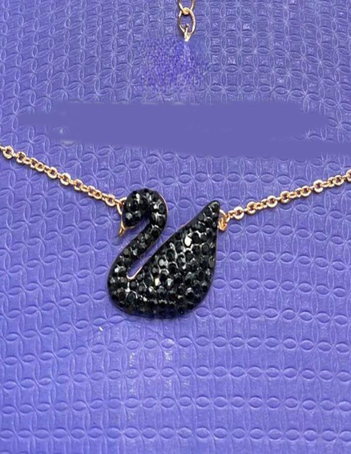 Iconic Swan Pendant Swan Medium Black Alloy AAA Pendants Moments Women for Fit Necklace Jewelry 109 Annajewel6514639
Iconic Swan Pendant Swan Medium Black Alloy AAA Pendants Moments Women for Fit Necklace Jewelry 109 Annajewel6514639