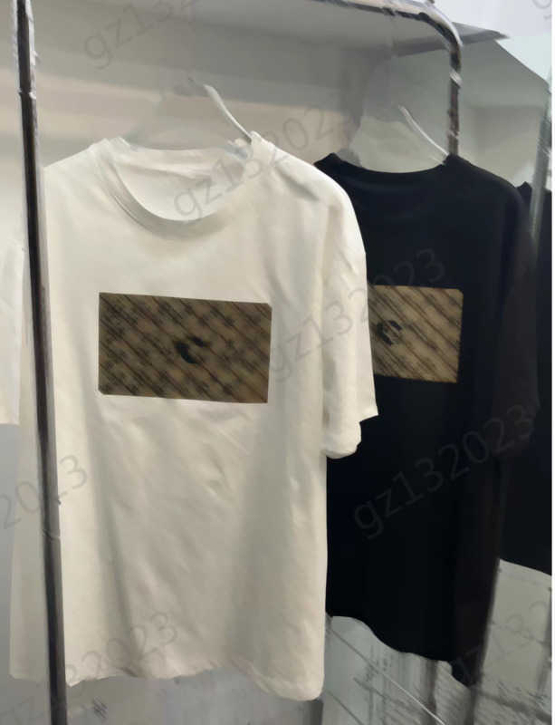Womens T-shirts Chest Letter Jacquard Round Neck Short Sleeve T-shirt Cotton Loose Comfortable Slimming Pullover Tees Luxury Brand Women Apparel 2 Colors 1970
Womens T-shirts Chest Letter Jacquard Round Neck Short Sleeve T-shirt Cotton Loose Comfortable Slimming Pullover Tees Luxury Brand Women Apparel 2 Colors 1970