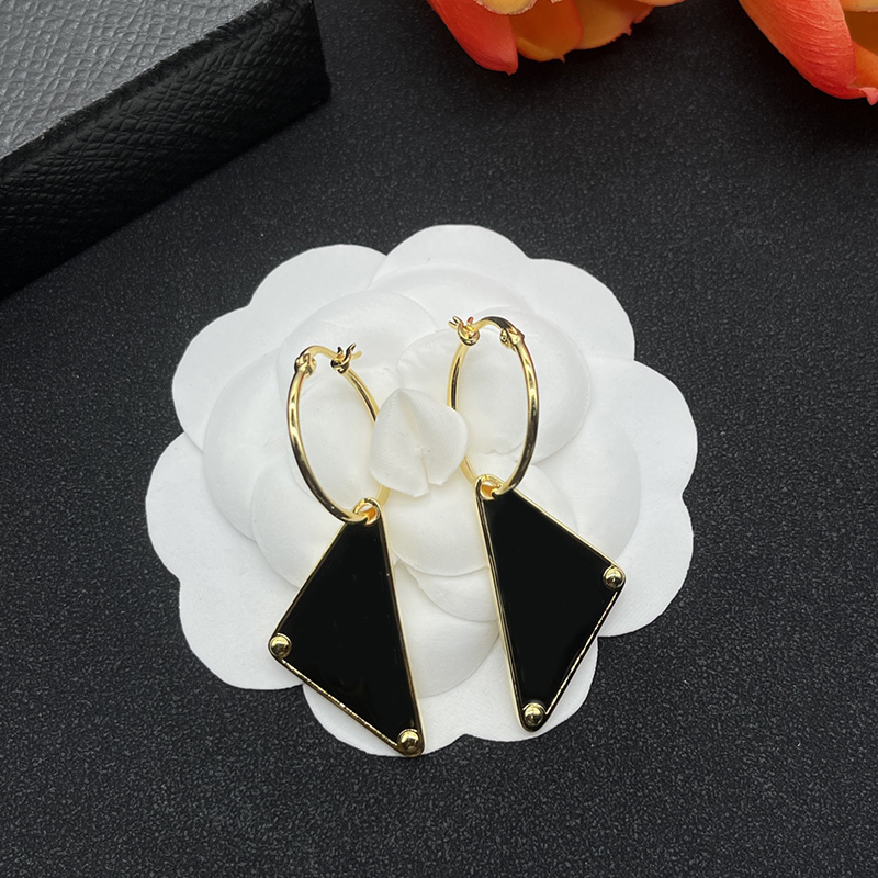 Diamond Stud Earrings Luxurys Designers Jewelry Womens Hoop Ear Studs Letter Classic Designer Gold Earring For Women Pearl Stud
Diamond Stud Earrings Luxurys Designers Jewelry Womens Hoop Ear Studs Letter Classic Designer Gold Earring For Women Pearl Stud