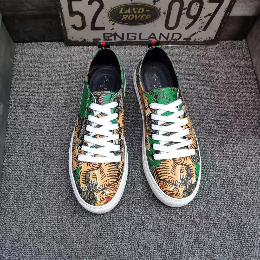 Designer tiger print tennis sneakers luxury canvas shoes ace rubber sole embroidered retro casual sneakers, Black
Designer tiger print tennis sneakers luxury canvas shoes ace rubber sole embroidered retro casual sneakers, Black