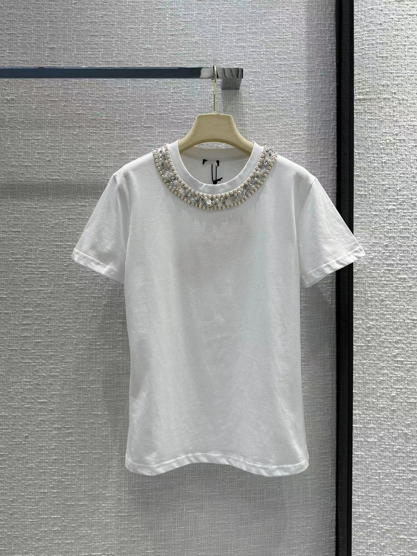 Milan Runway Tops 2023 New Spring Summer O Neck Short Sleeve Print Beads Designer Tees Brand Same Style T-Shirt 1226-5, Black
Milan Runway Tops 2023 New Spring Summer O Neck Short Sleeve Print Beads Designer Tees Brand Same Style T-Shirt 1226-5, Black