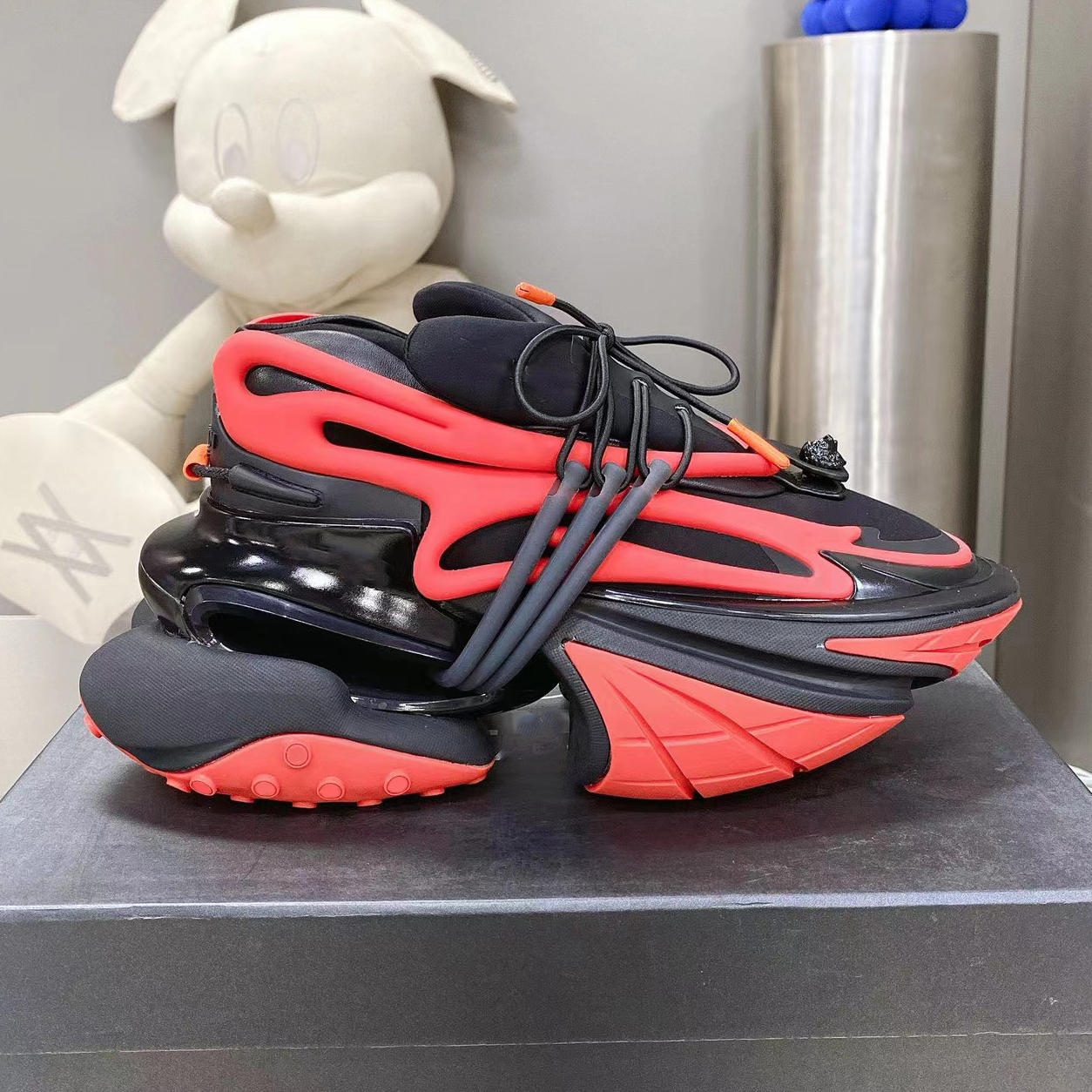 2023 Designer Shoe Balman Shoes Womens Unicorn Low Sneakers Metaverse Casual Bullet Outdoor Sport Space Trainers Runner 35-46 With 532M, 13
2023 Designer Shoe Balman Shoes Womens Unicorn Low Sneakers Metaverse Casual Bullet Outdoor Sport Space Trainers Runner 35-46 With 532M, 13