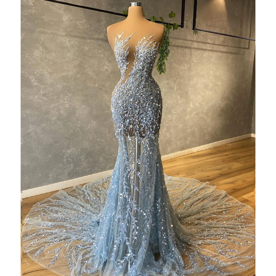 New Arrival Mermaid Prom Dresses Sleeveless V Neck Appliques Sequins Beaded Lace Hollow Beaded Floor Length Diamonds Evening Formal Dresses Plus Size 