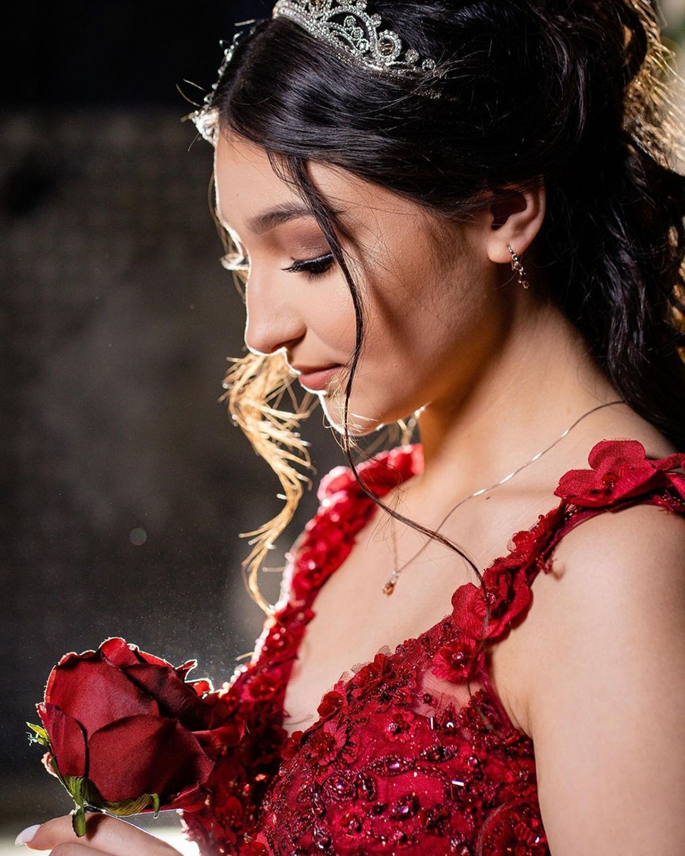 Glitter Wine Red Sleeveless V-Neck Quinceanera Dresses 3D Floral Applique Crystal Beaded Sequins Ball Girl Birthday Party Prom Dress Charro Sweet 15 d