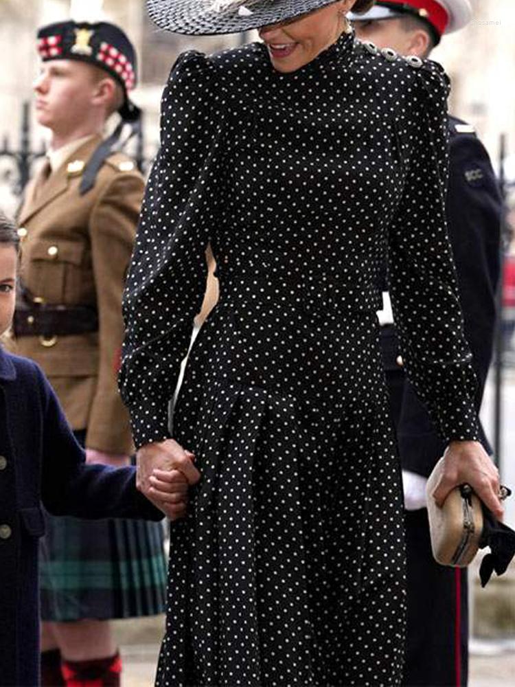 Casual Dresses Princess Kate Women Designer High Quality Spring Autumn Fashion Elegant Vintage Dot Pr
