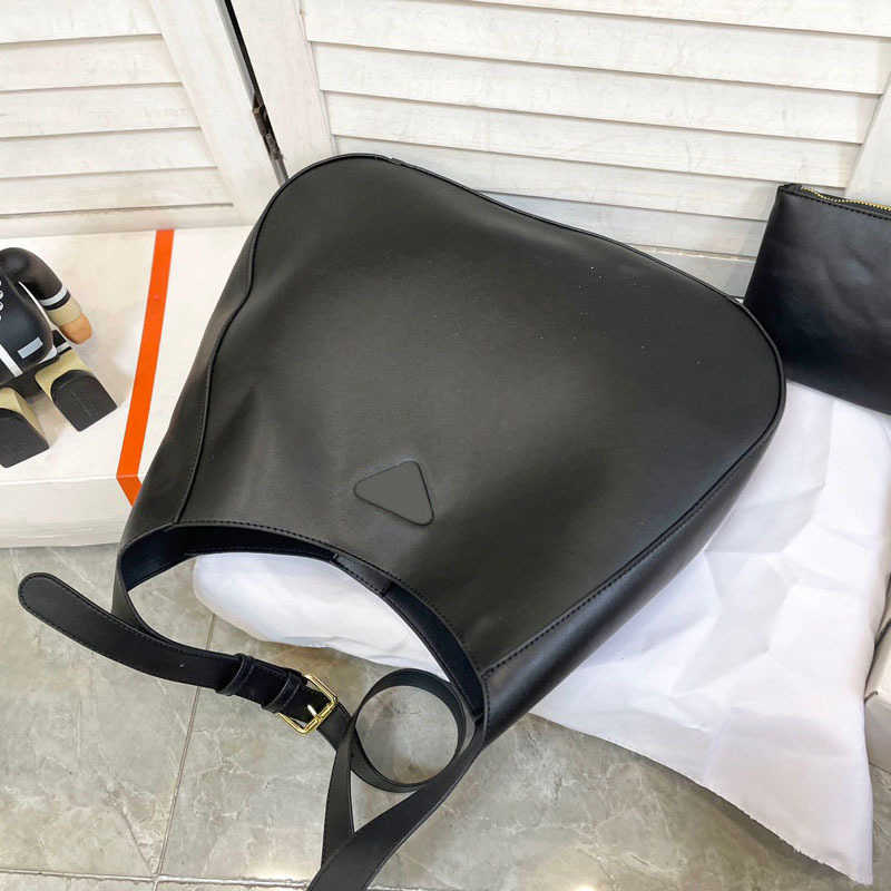 tote Totes bags handbag designer bags women Classic crossbody leather Underarm Bag high capacity Shoulder luxury totes casual purse 221220 Prad G0DC, Black 2--38x28cm
tote Totes bags handbag designer bags women Classic crossbody leather Underarm Bag high capacity Shoulder luxury totes casual purse 221220 Prad G0DC, Black 2--38x28cm