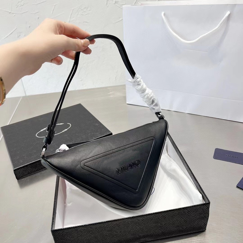 Mini Triangle Shoulder Bags Womens Handbags Designer Hobo Leather Hobos Women Street Fashion Bag Purses Letters Purse D2212234F, Black
Mini Triangle Shoulder Bags Womens Handbags Designer Hobo Leather Hobos Women Street Fashion Bag Purses Letters Purse D2212234F, Black