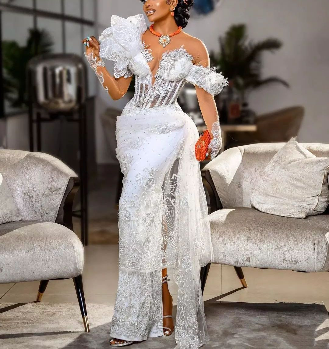 Luxury Evening Dresses Long Sleeves V Neck One Shoulder Satin Lace Flowers Appliques Sequins Side Slit Floor Length Celebrity Plus Size Party Prom Gow
