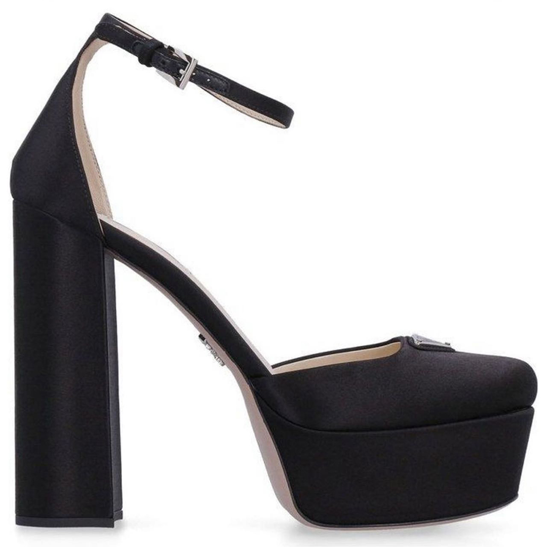 Cover Heel sandals Designers womens dress shoes Satin Classic triangle buckle Embellished platform heel shoe 13.0CM high Heeled Baotou women sandal 35-42, Black
Cover Heel sandals Designers womens dress shoes Satin Classic triangle buckle Embellished platform heel shoe 13.0CM high Heeled Baotou women sandal 35-42, Black
