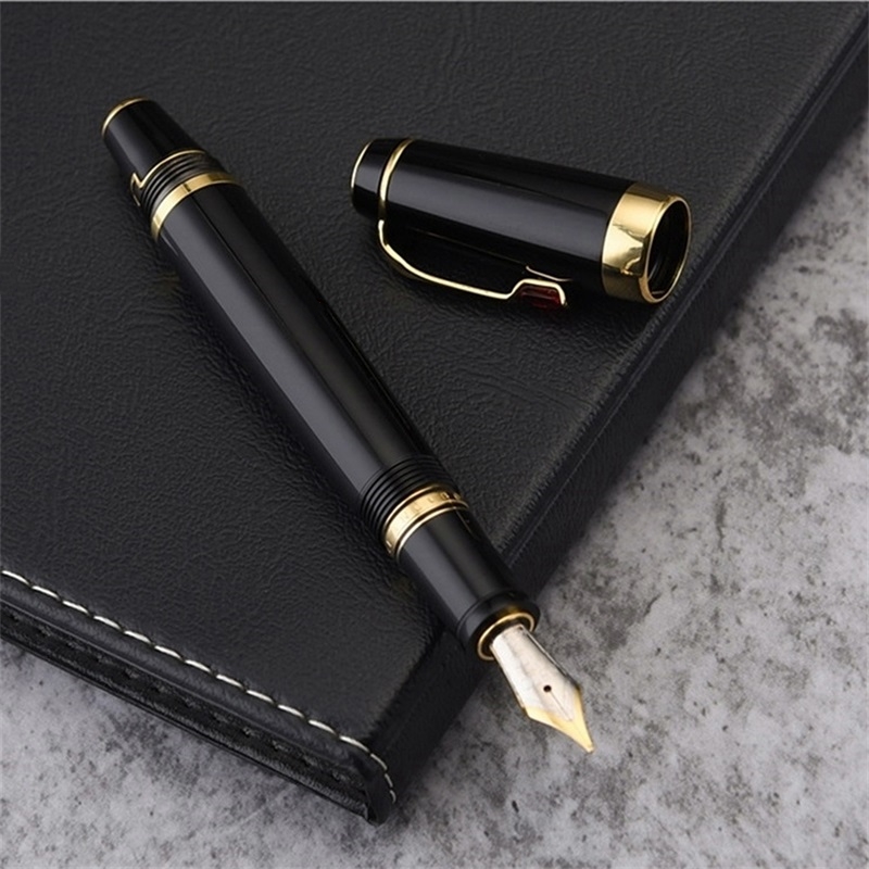 Limited edition 14K Extend-retract Nib Classic Fountain pen Top High quality Business office Writing ink pens with Diamond and Serial Number, As picture shows
Limited edition 14K Extend-retract Nib Classic Fountain pen Top High quality Business office Writing ink pens with Diamond and Serial Number, As picture shows