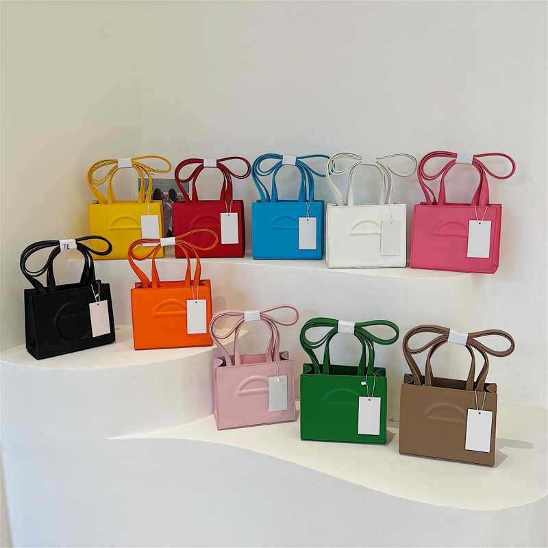 Totes Womens Designer Bag Tebag Tote Bag Luxurys Handbags Quality Multicolor Shoulder Bags Fashion Crossbody Bags Ladies Purse
Totes Womens Designer Bag Tebag Tote Bag Luxurys Handbags Quality Multicolor Shoulder Bags Fashion Crossbody Bags Ladies Purse